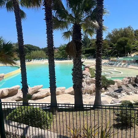 Superbe Les Restanques Du Golfe De Saint Tropez アパート グリモー