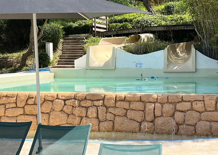 アパート Superbe Les Restanques Du Golfe De Saint Tropez グリモー