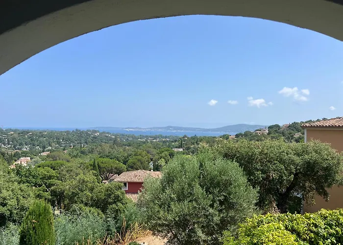 Superbe Les Restanques Du Golfe De Saint Tropez グリモー