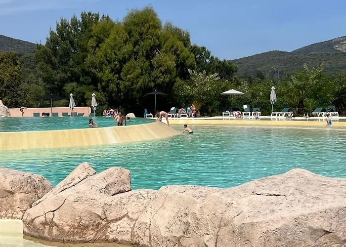 Superbe Les Restanques Du Golfe De Saint Tropez * グリモー